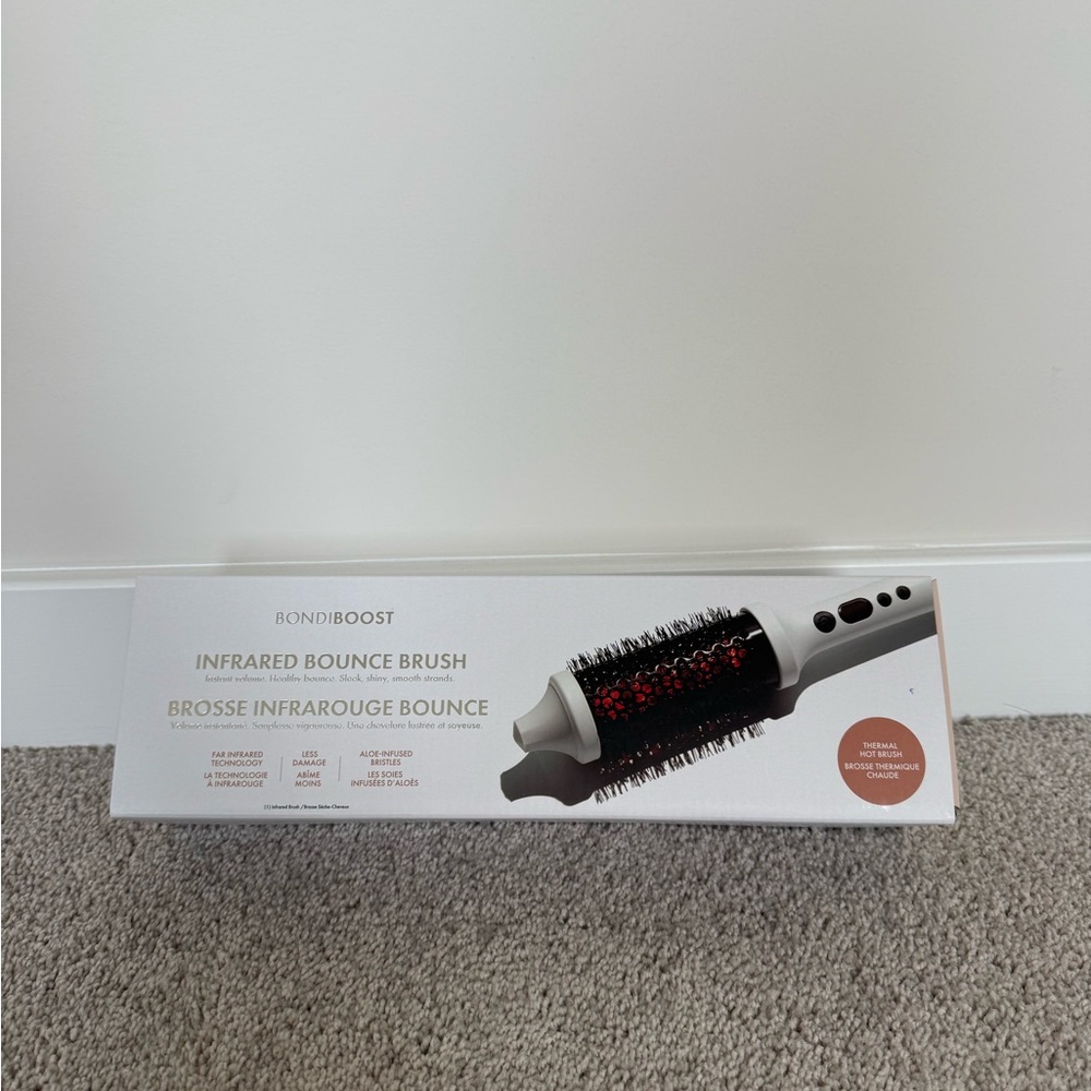 BondiBoost Infrared Bounce Brush - Black and Red